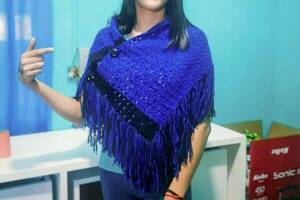 Doñas privadas de libertad elaboran regalitos de crochet para el Día de la Madre