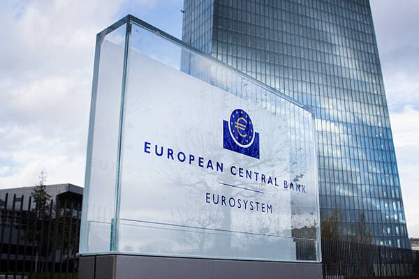 El Banco Central Europeo frenará probablemente el ritmo de subidas de las tasas de interés - Revista PLUS