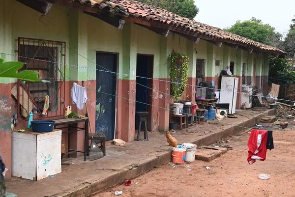Escuela espera desde 2017 la reparación de aulas en peligro de derrumbe - Nacionales - ABC Color