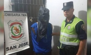 Indigente atacó a un automovilista frente a McDonald's