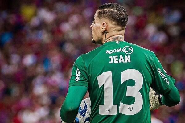 [VIDEO] El insólito gol que se "comió" Jean para el primero de Bolivar
