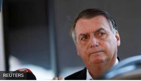 Escándalo envuelve a Bolsonaro: Falseaban certificado de vacunación contra el covid