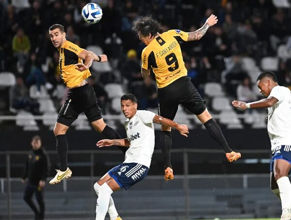 Se le escapó el triunfo al Aborigen - Fútbol - ABC Color