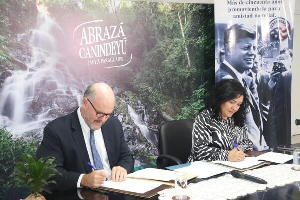 Senatur renueva acuerdo de cooperación con el Cuerpo de Paz - .::Agencia IP::.