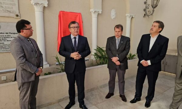 Director de EBY participó de acto en Centro Cultural de Paraguay, en Buenos Aires