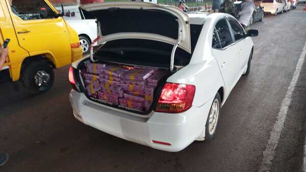 Imputan a “mula” que cayó con marihuana en la Aduana de CDE - La Clave