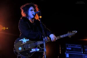 Robert Smith confirma que The Cure llegará este año a Paraguay - Música - ABC Color