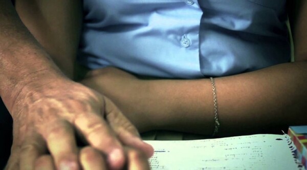 Diario HOY | Leve condena de 3 años de prisión por manosear a su hijastra