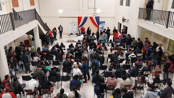 Feria de empleo presencial y virtual busca cubrir 100 vacancias laborales en Itauguá - .::Agencia IP::.
