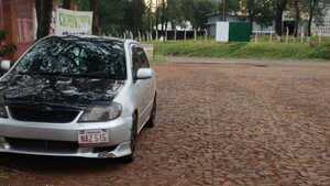 Hurtan vehiculo en inmediaciones de la oficina de la EBY en Encarnación