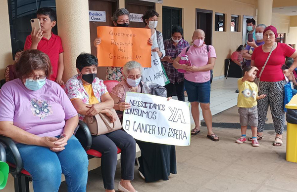 Pacientes oncológicos logran más presupuesto para compra de fármacos - La Clave