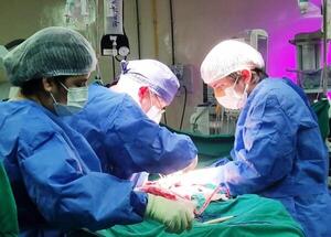 Una joven recibe trasplante renal •