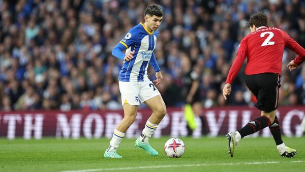 El Brighton de Julio Enciso vence y sueña con Europa