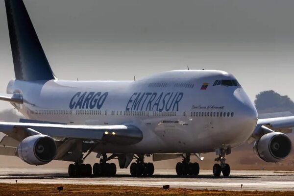 Justicia de EEUU ordenó el decomiso definitivo del avión iraní retenido en Argentina - Mundo - ABC Color