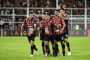 Versus / Patronato logra su primer triunfo en la Copa Libertadores y se acomoda en el grupo