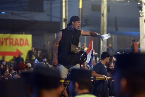 Abogados del Alto Paraná exigen identificar a responsables de violencia política - Nacionales - ABC Color