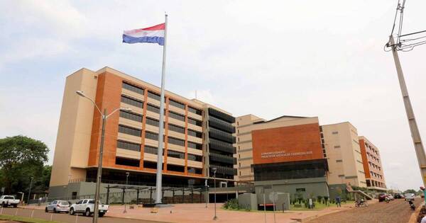 La Nación / Gatillo fácil: Tribunal concedió cuatro meses más de prórroga en proceso a once policías