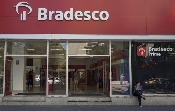 El banco brasileño Bradesco reduce su beneficio un 38,9 % en primer trimestre - MarketData