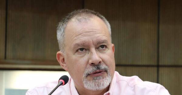 La Nación / “El PLRA está muerto”, arremete Silva Facetti