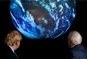 Nos quieren pocos, solitarios y manipulables - Informatepy.com