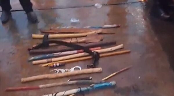 Incautan machetes, gas pimienta y picanas eléctricas en poder de “payistas” frente al TSJE