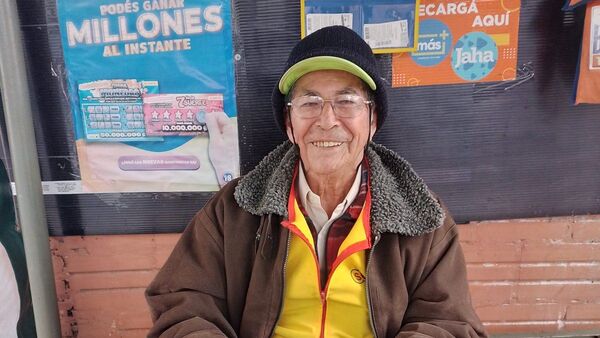 Quinielero devolvió un celular ajeno