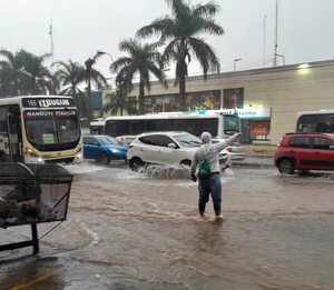 Tres cosas que tenés que hacer después de mojarte con la lluvia o cruzar un raudal - Nacionales - ABC Color
