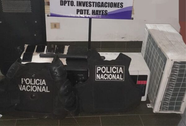 Cinco detenidos y varios elementos de la Policía recuperados, luego de actos vandálicos en Remansito - Megacadena — Últimas Noticias de Paraguay
