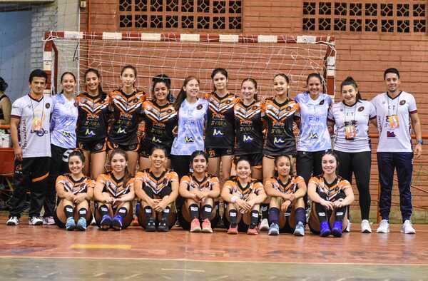 Hernandariense debuta con triunfos en las eliminatorias de hándbol - La Clave