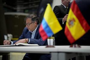 Petro alerta que en Colombia los grupos criminales "tienen poder político" al cerrar viaje a España - .::Agencia IP::.