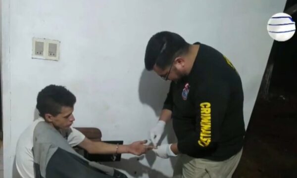 Enfermero pudo atrapar a motochorro que disparó su camioneta y lo quería asaltar