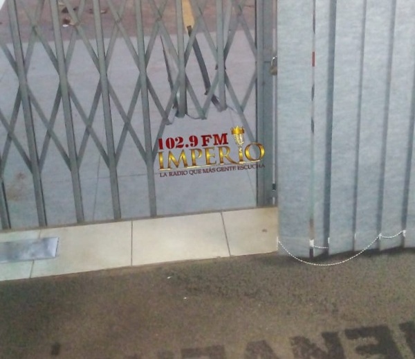 Hurtan dinero en efectivo de una tienda de productos lácteos - Radio Imperio