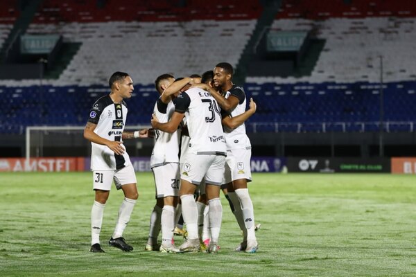 Versus / Tacuary, el peor del torneo Apertura, único paraguayo que ganó esta semana en Copa