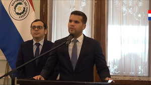 Gobierno de Mario Abdo propone reglamentar senaduría vitalicia