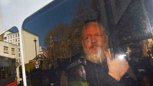Julian Assange pide a Carlos III que lo visite en prisión