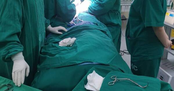 La Nación / Joven de San Pedro recibe trasplante renal y destacan gesto de amor de familiares del donante