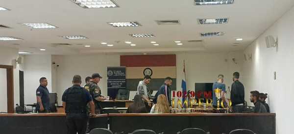 Tribunal condena a siete brasileños por posesión de drogas - Radio Imperio