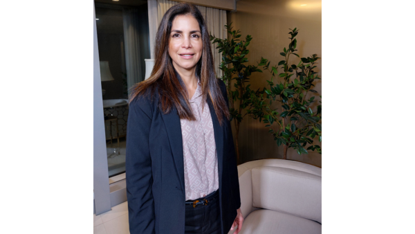 Arlette Zapag: “Aplaudo a todas las mujeres que asumen este desafío, que dicen que sí es posible y dan calidad de tiempo a sus hijos” | 5Días Weekend | 5Días
