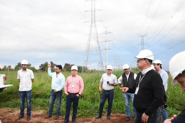 Montaje de la segunda terna de la Línea de 500 kv en su etapa final