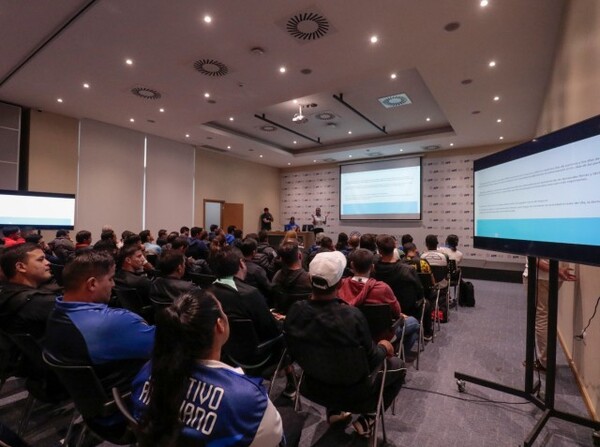 Con énfasis en uno de los pilares en la formación - APF
