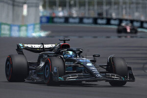 Versus / Los Mercedes dominaron los primeros ensayos libres del GP de Miami