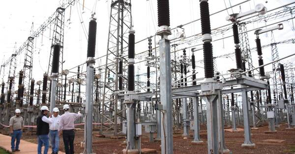 La Nación / Entran en servicio dos líneas de transmisión 220 kV en la Subestación Yguazú