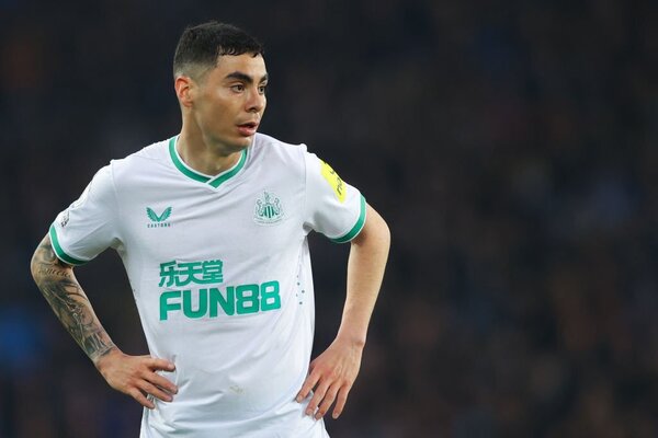 Diario HOY | El Newcastle de Almirón recibe a un Arsenal sin margen de error