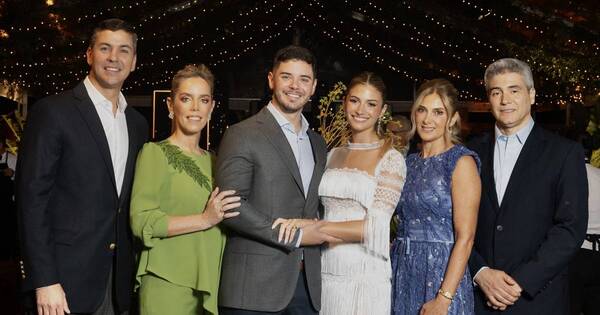 La Nación / La boda civil de Serenella y Gonzalo