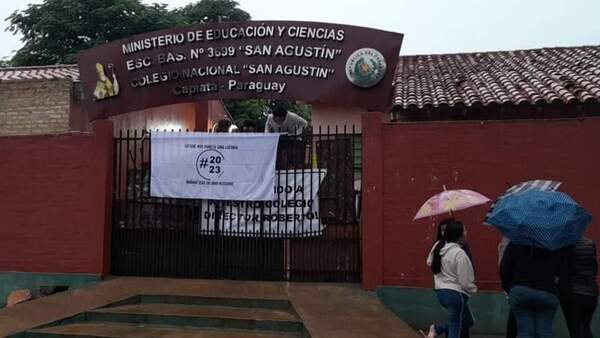 Alumnos toman colegio en Capiatá | 1000 Noticias