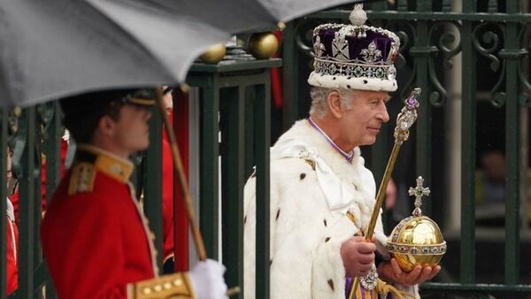 Luego de 70 años, Carlos III es ungido como nuevo Rey del Reino Unido - El Independiente
