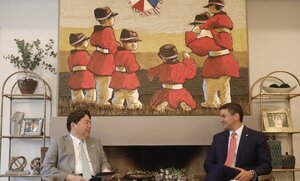 Santiago Peña se reúne con canciller de Japón y acuerdan vínculos - ADN Digital