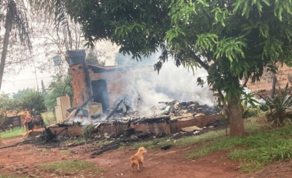 Enloquecido por celos, incendió casa en la que vivía con su concubina