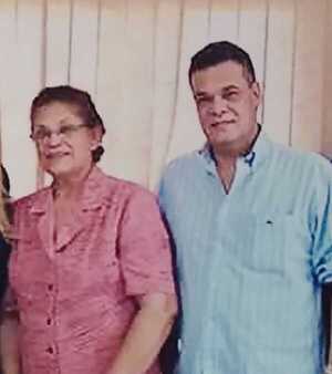 Homenaje póstumo de ña "Tota" a su hijo Robert Acevedo