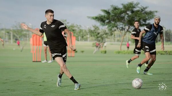 La vida después del retiro en el fútbol - ABC Revista - ABC Color
